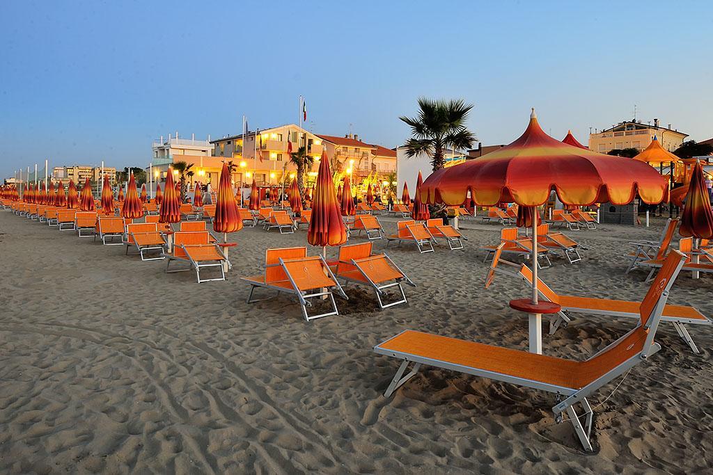 Hotel&Residence Cavalluccio Marino Rimini Esterno foto
